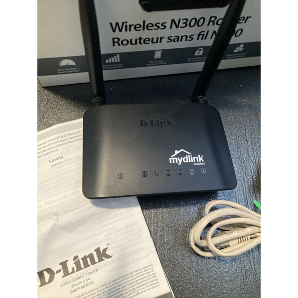 D-Link Wireless N 300 Mbps Home Cloud App-Enabled Broadband Router (DIR-605L) - Picture 2 of 9